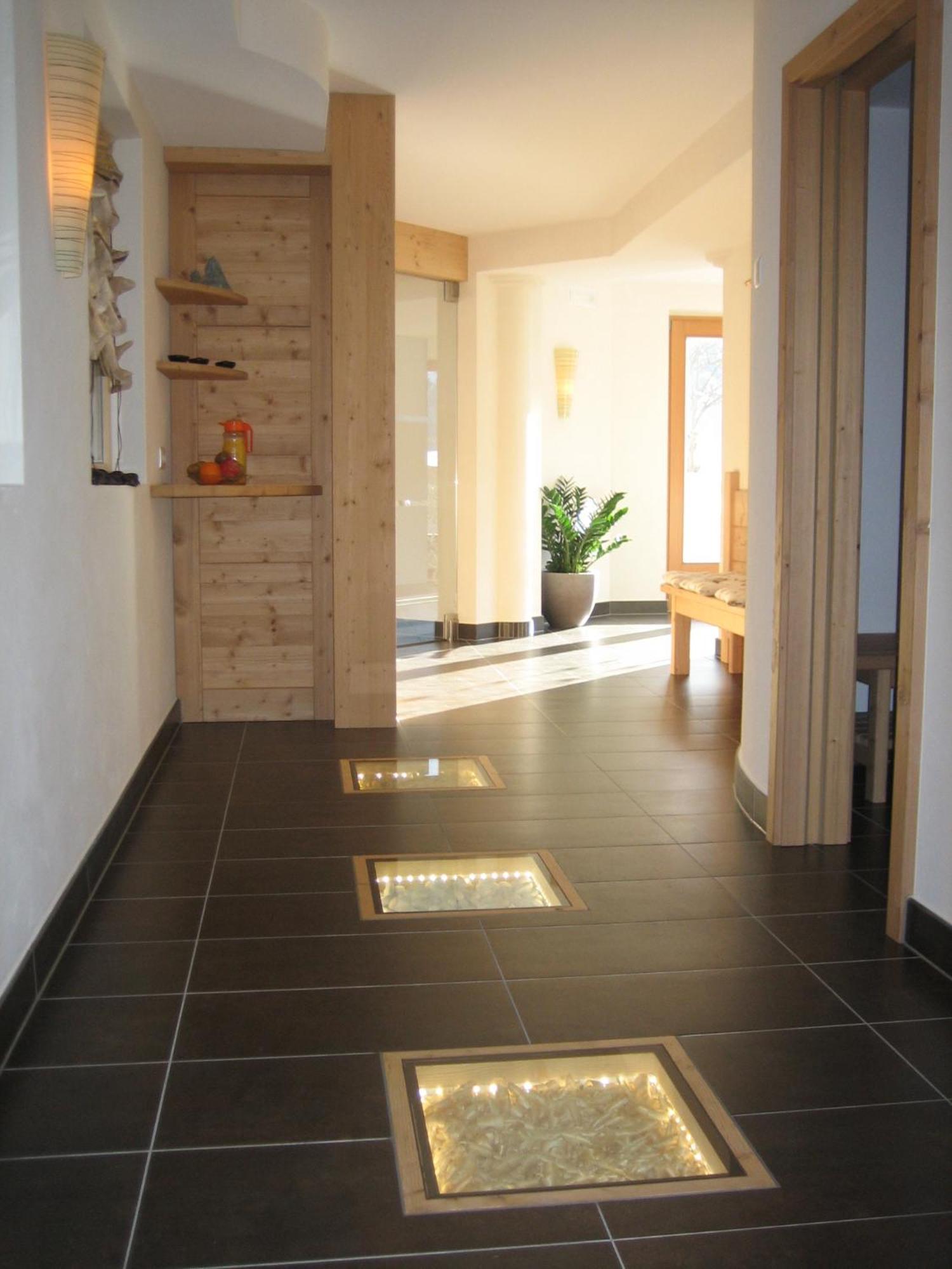 Garni - Appartement Neumairhof Rasun di Sopra Exterior photo